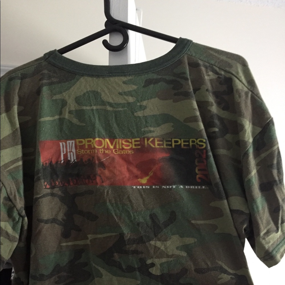 Shirt - Picture 3 of 3